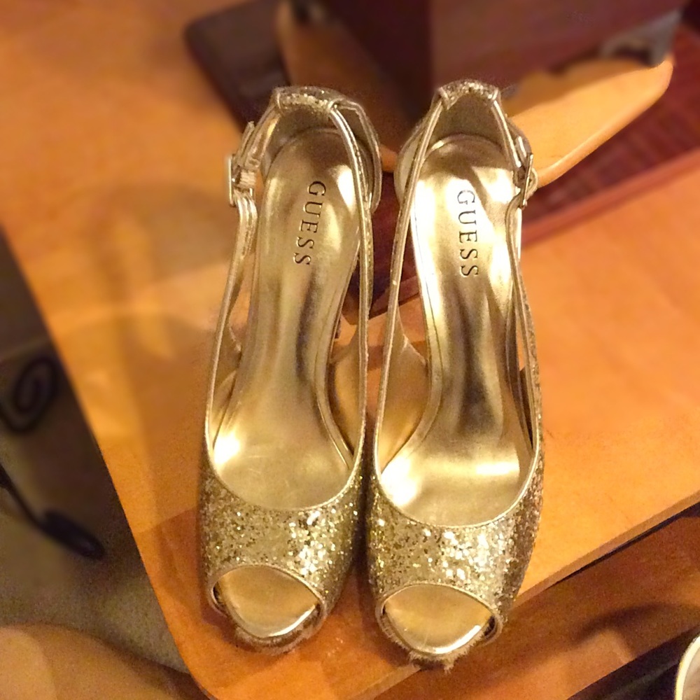 Guess Glenisan Gold Sparkle Peep Toe Pumps Shoes
